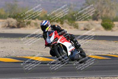 media/Nov-05-2022-SoCal Trackdays (Sat) [[f8d9b725ab]]/Turn 5 (940am)/